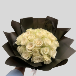 30 Stem White Roses